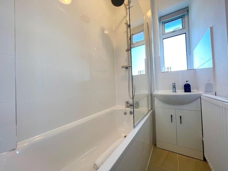 2 Bed Flat- Belsize Park * Londra